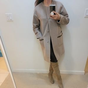 Oyster beige short wool coat